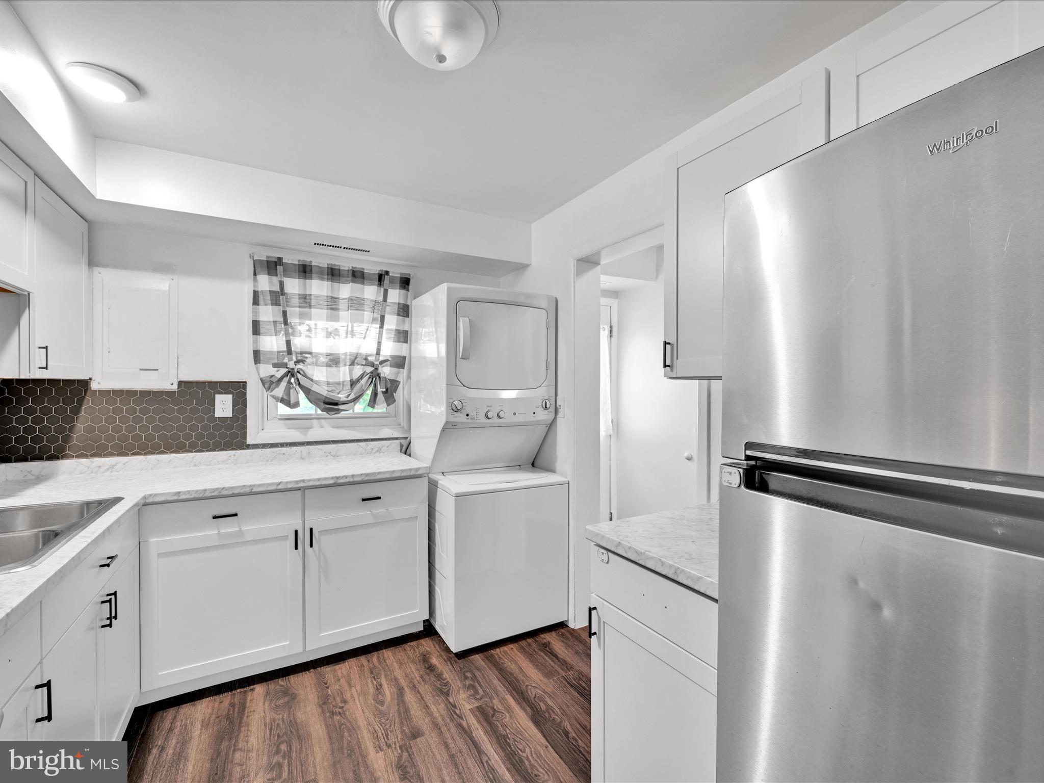 1756 Devers Road York, PA 17404 - Photo 8 of 25 Kitchen