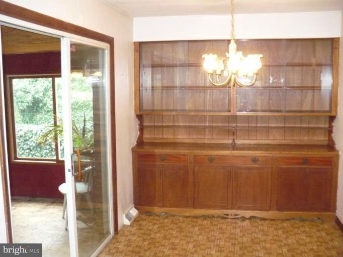 509 Wilson Road Annapolis, MD 21401 - Photo 2 of 11 Dining Room