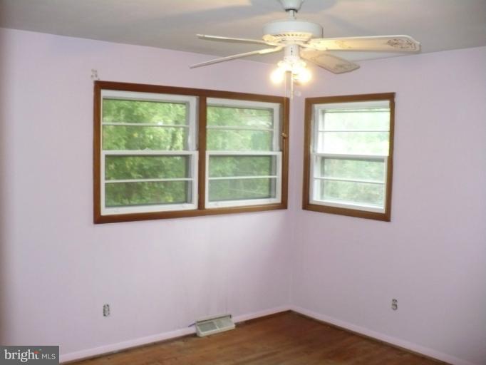 509 Wilson Road Annapolis, MD 21401 - Photo 3 of 11 Bedroom