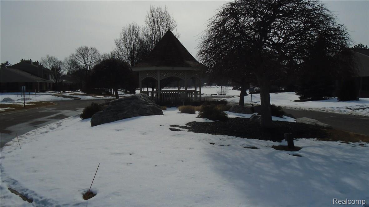 Entry with Gazebo