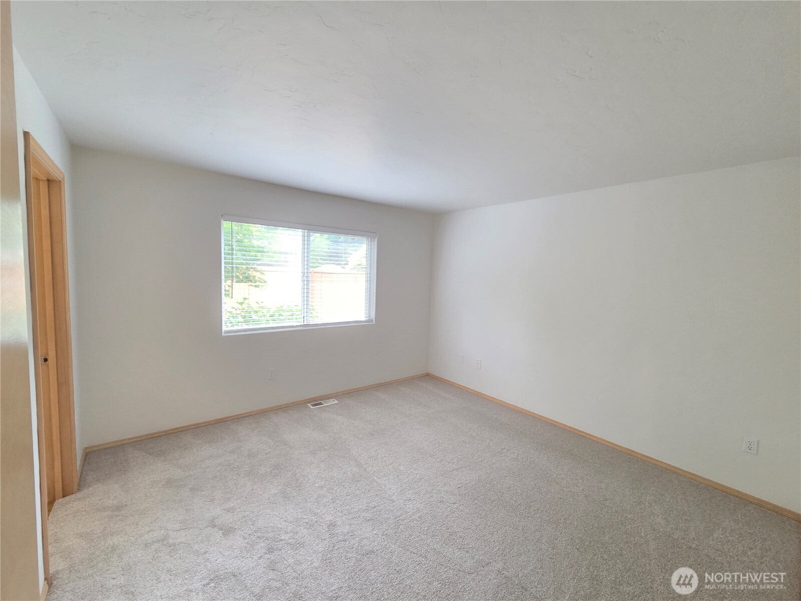 6604 Riviera Court Southeast Lacey, WA 98513 - Photo 13 of 22