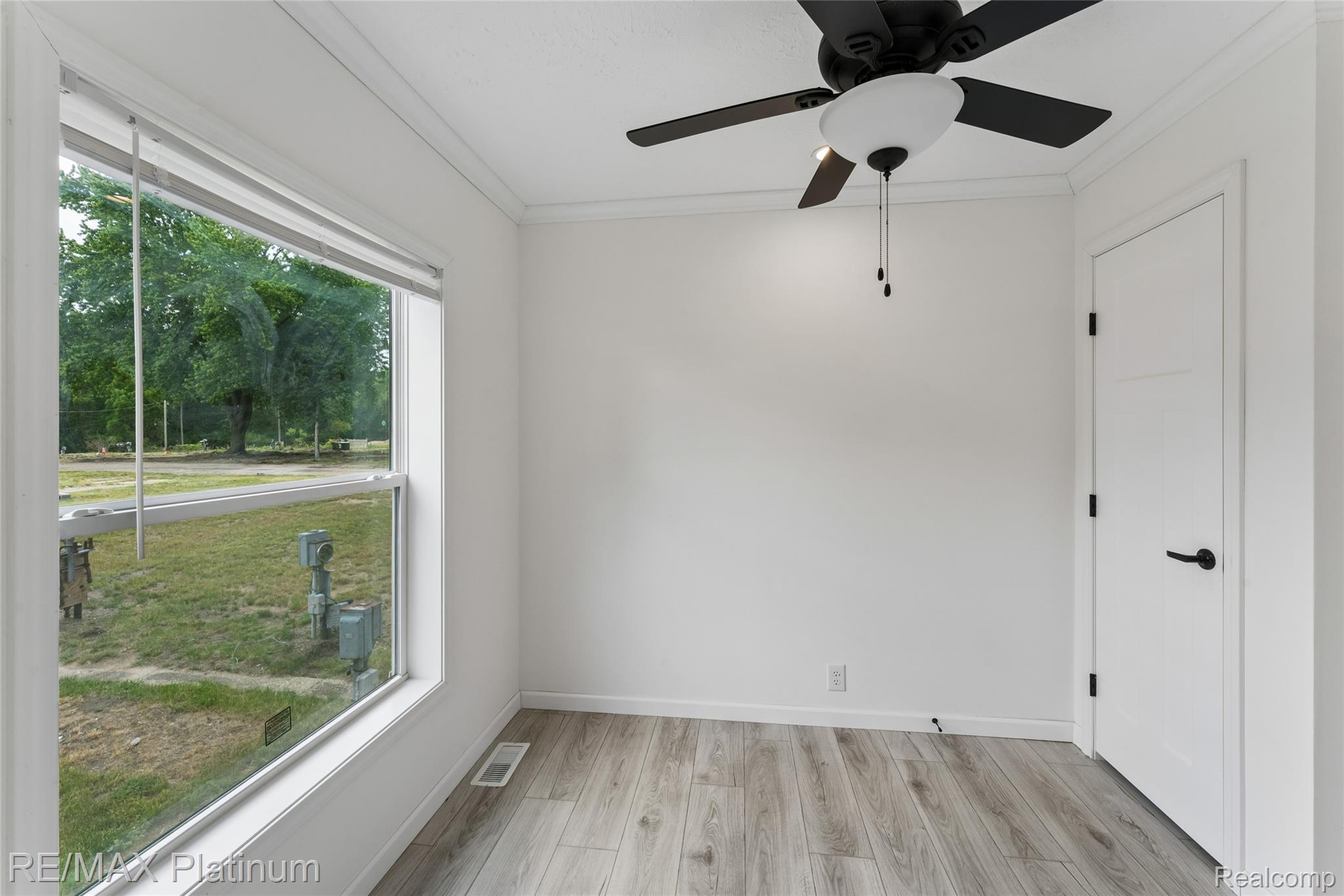 17 Sunset Lane Fenton, MI 48430 - Photo 5 of 19 PLR 17-5.jpg