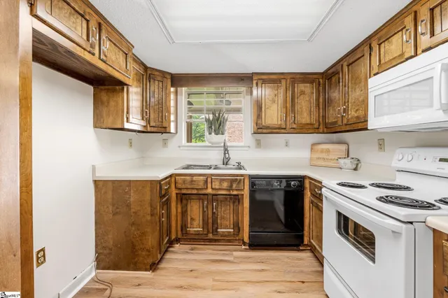 $249,900 | 925 Cleveland Street, Unit 172, Greenville, SC 29601