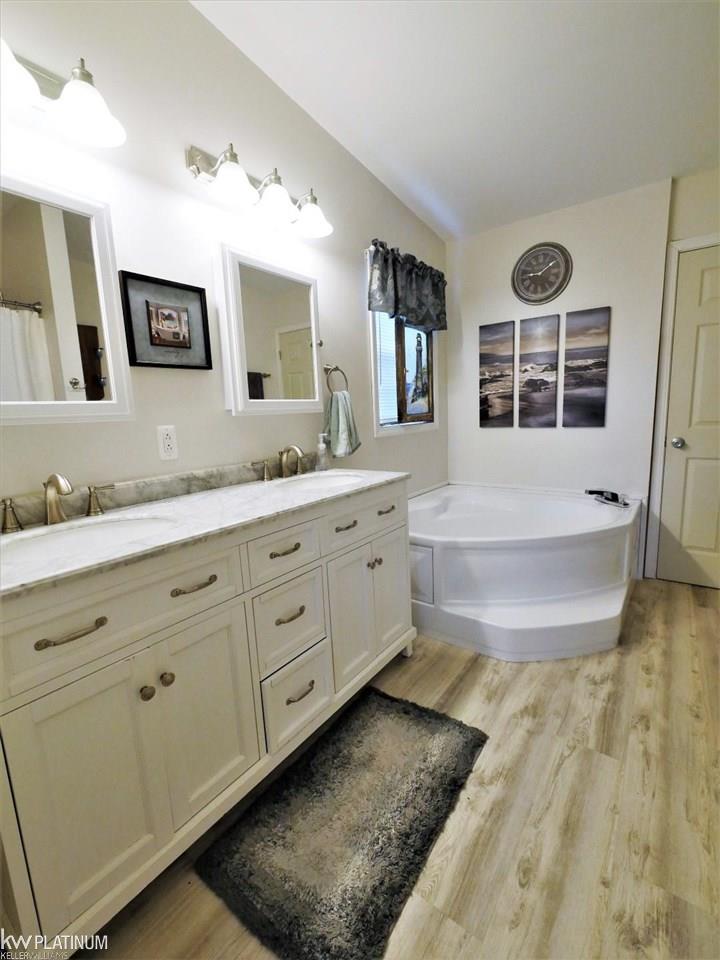 4476 Cole Road Fort Gratiot, MI 48059 - Photo 24 of 34 50057798-23.JPG