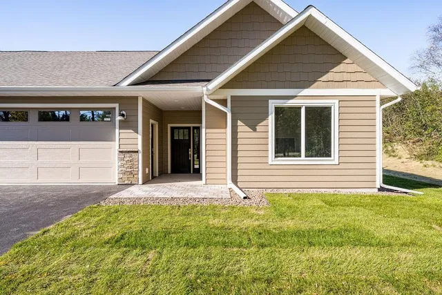 $539,000 | 3815 Stebner Road, Hermantown, MN 55811