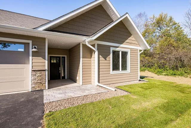 $539,000 | 3815 Stebner Road, Hermantown, MN 55811