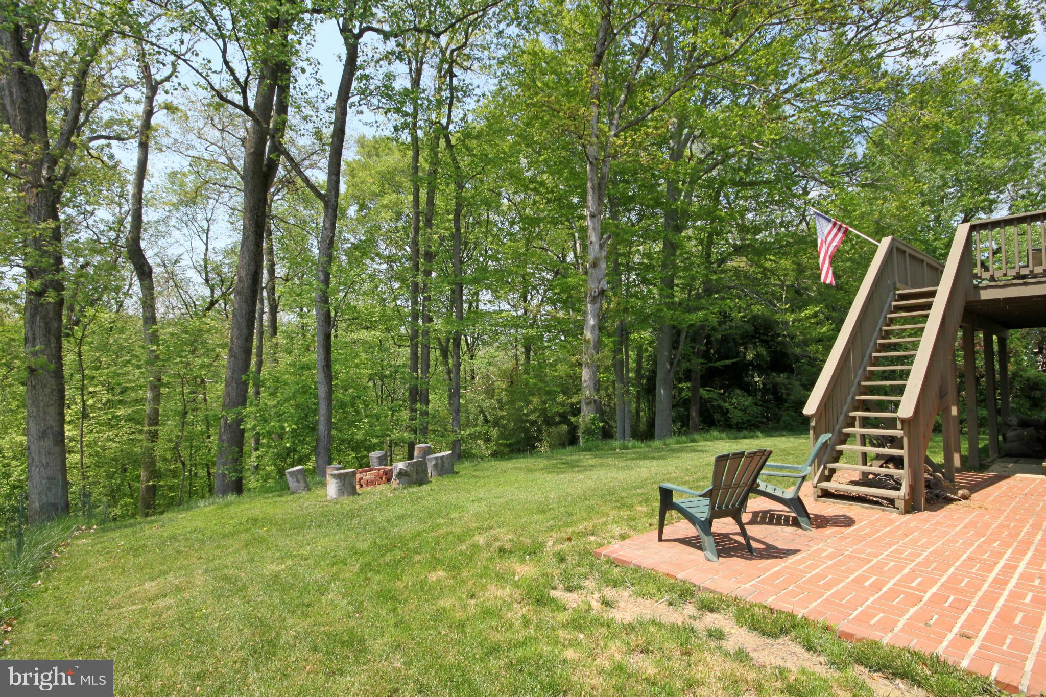 5420 Inverchapel Road Springfield, VA 22151 - Photo 25 of 29 a view of a park with chairs and wooden fence
