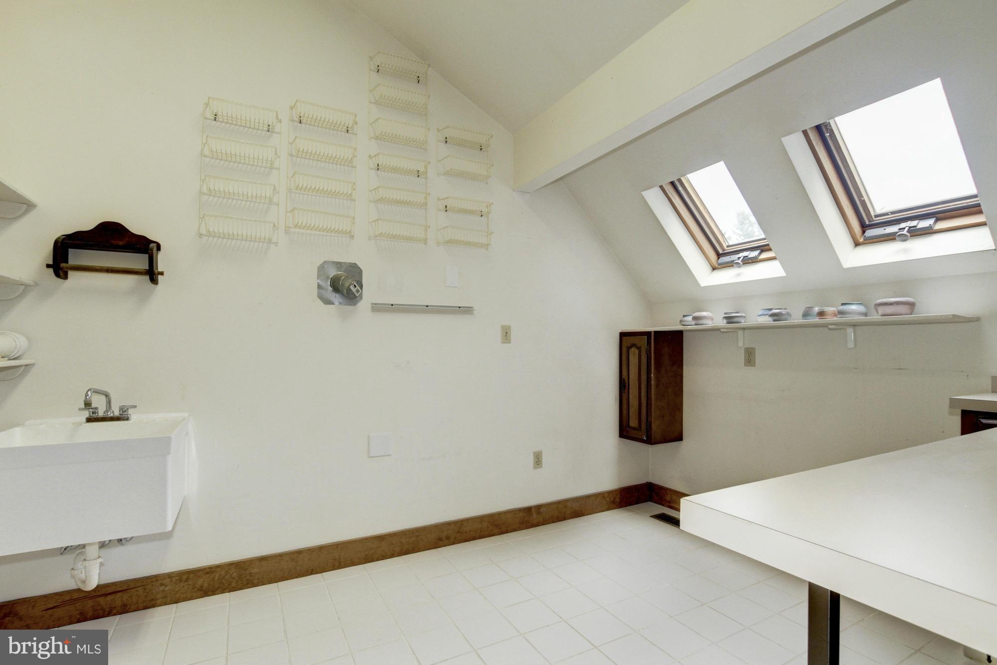 4048 Cadle Creek Road Edgewater, MD 21037 - Photo 21 of 30 Interior (General)