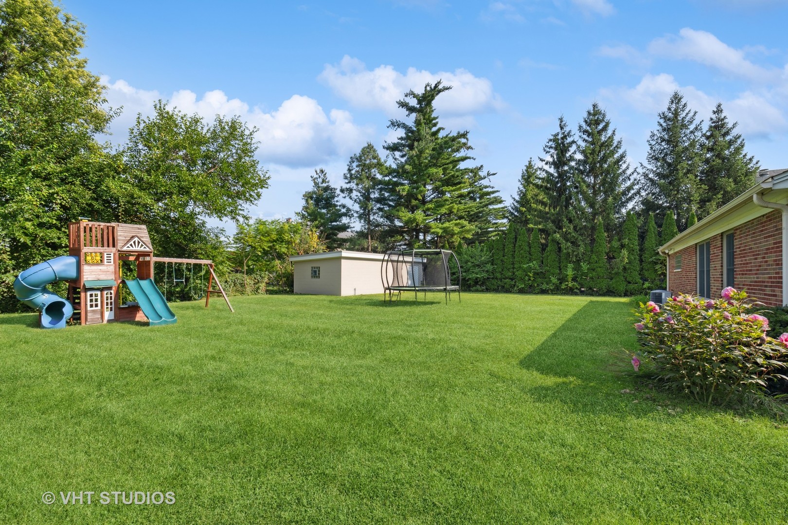 2425 Pfingsten Road Glenview, IL 60026 - Photo 17 of 22
