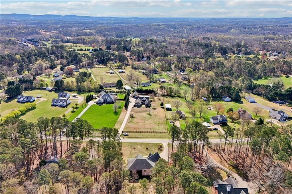 7055 Bannister Road Cumming, GA 30028 - Photo 4 of 50 Gallery Image 4