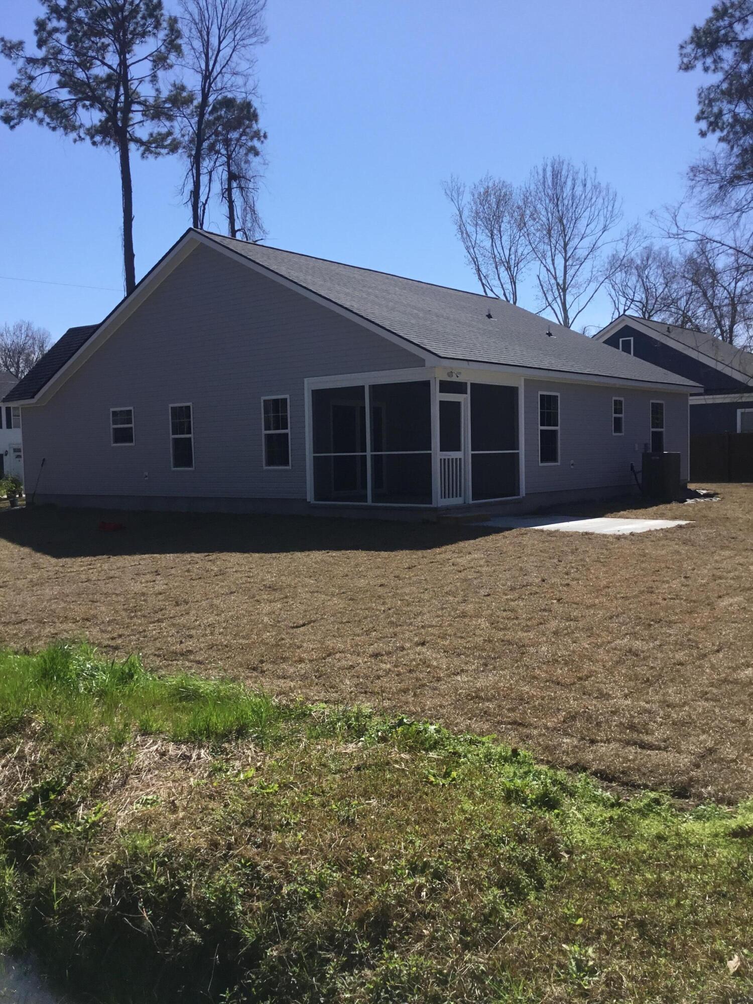 1868 Beechwood Road Charleston, SC 29414 - Photo 2 of 8 0350B96B-9A3B-4E57-871D-864FC836880C