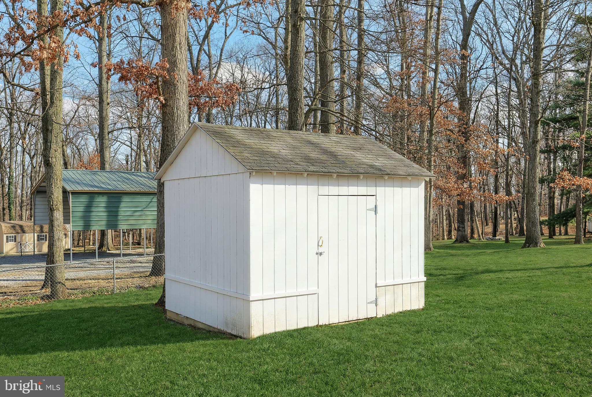 287 Chestnut Hill Road York, PA 17402 - Photo 6 of 36 a view of outdoor space yard and house
