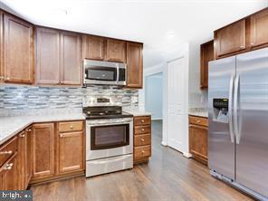5708 Heming Avenue Springfield, VA 22151 - Photo 6 of 29