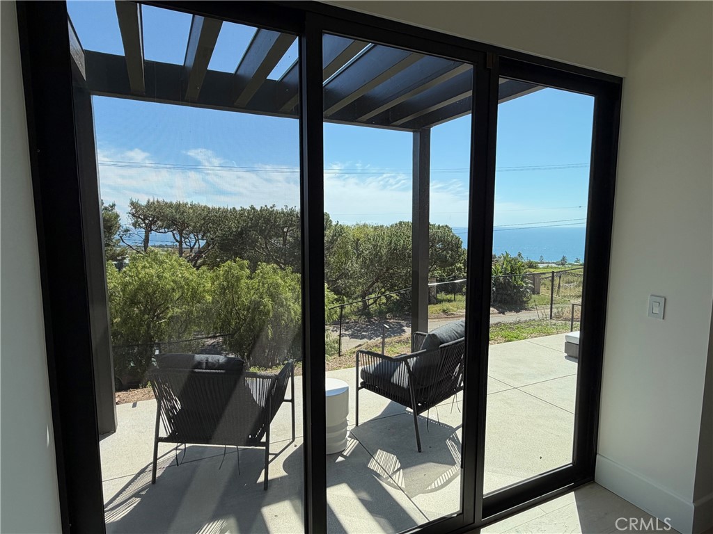 33201 Cuthbert Road Malibu, CA 90265 - Photo 15 of 36