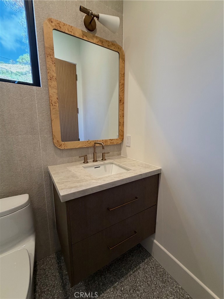 33201 Cuthbert Road Malibu, CA 90265 - Photo 22 of 36