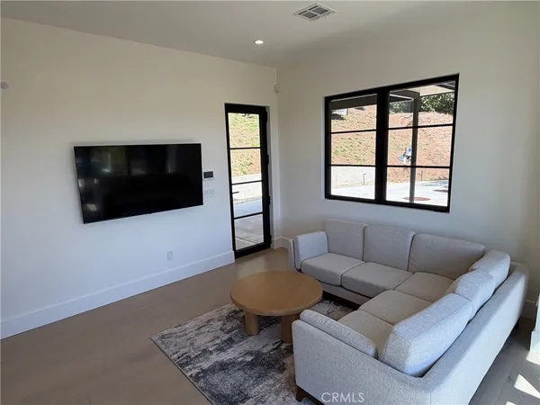 $7,995 | 33201 Cuthbert Road, Malibu, CA 90265