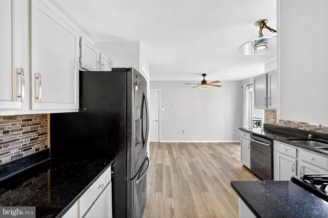 $419,900 | 221 Romeo Drive, New Castle, DE 19720