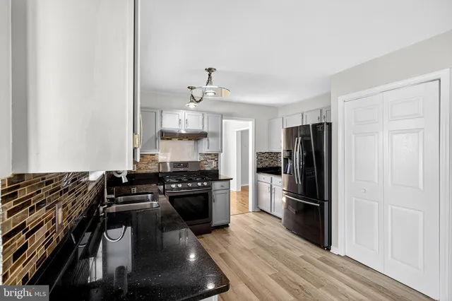 $419,900 | 221 Romeo Drive, New Castle, DE 19720