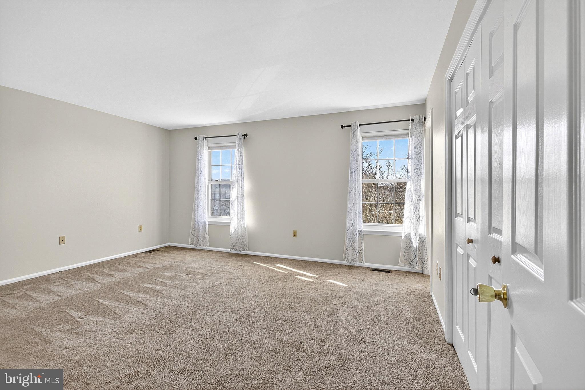 221 Romeo Drive New Castle, DE 19720 - Photo 32 of 38 a view of an empty room with a window