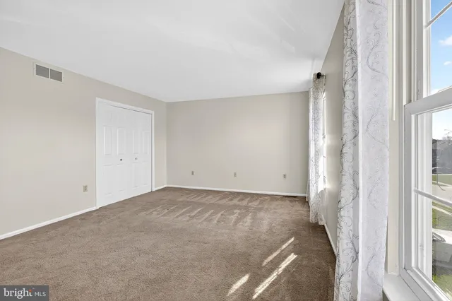 $419,900 | 221 Romeo Drive, New Castle, DE 19720