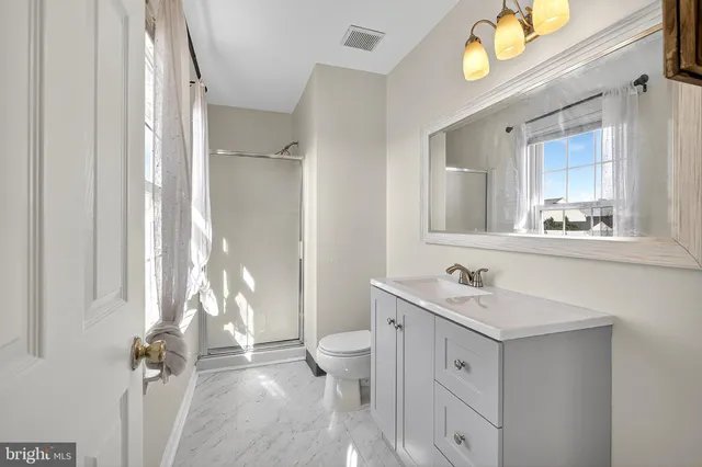 $419,900 | 221 Romeo Drive, New Castle, DE 19720