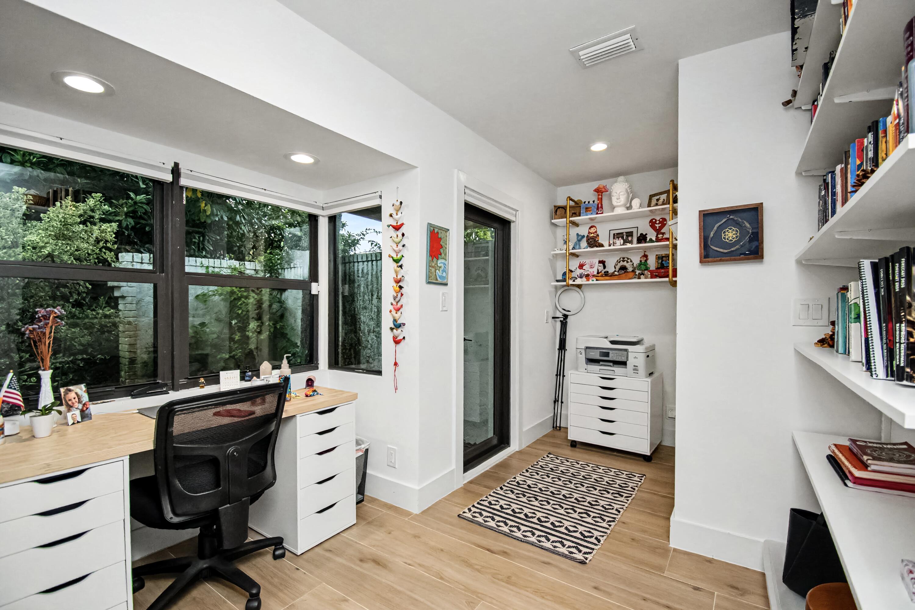 6962 South Grande Drive Boca Raton, FL 33433 - Photo 38 of 67 04F8F3F9-C4B0-4E51-BEA7-896A3A959805