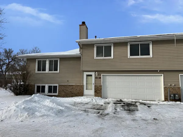 $139,900 | 6116 64th Avenue North, Brooklyn Park, MN 55429