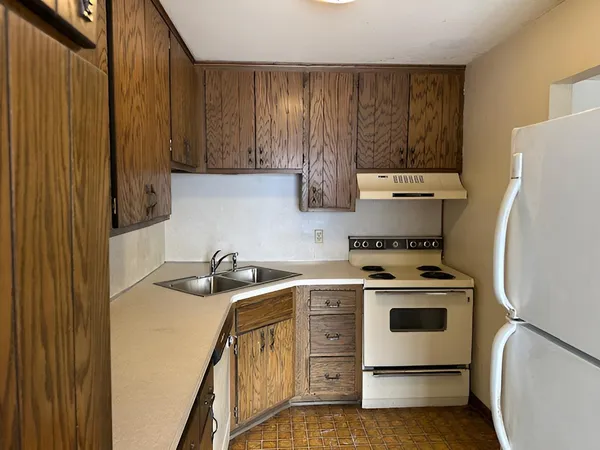 $139,900 | 6116 64th Avenue North, Brooklyn Park, MN 55429