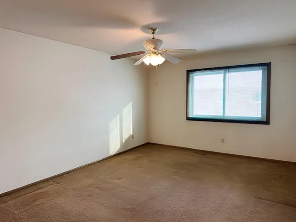 $139,900 | 6116 64th Avenue North, Brooklyn Park, MN 55429