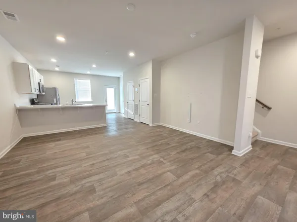 $1,950 | 426 Creekbed Circle, Salisbury, MD 21804