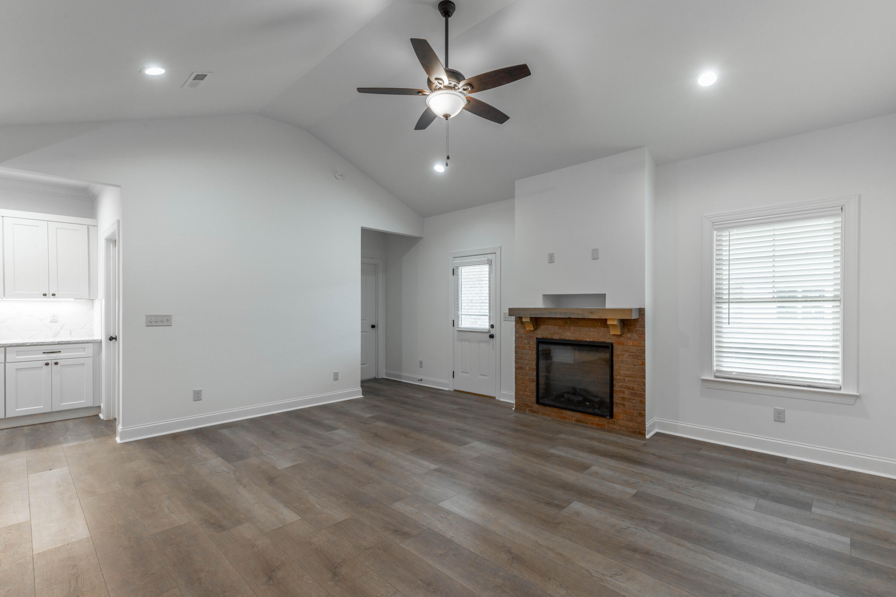 83 Stone Circle Ringgold, GA 30736 - Photo 28 of 44 172 Brown Stone Drive HD-35