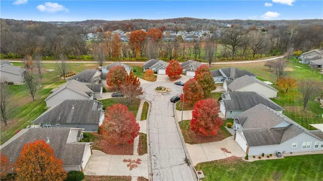 $310,000 | 5416 South Downey Court, Independence, MO 64055