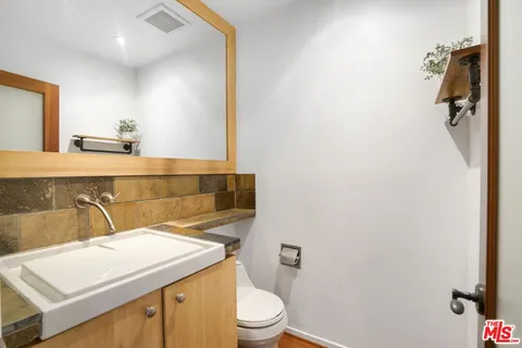 $7,500 | 24 Westwind Street, Unit G, Marina del Rey, CA 90292