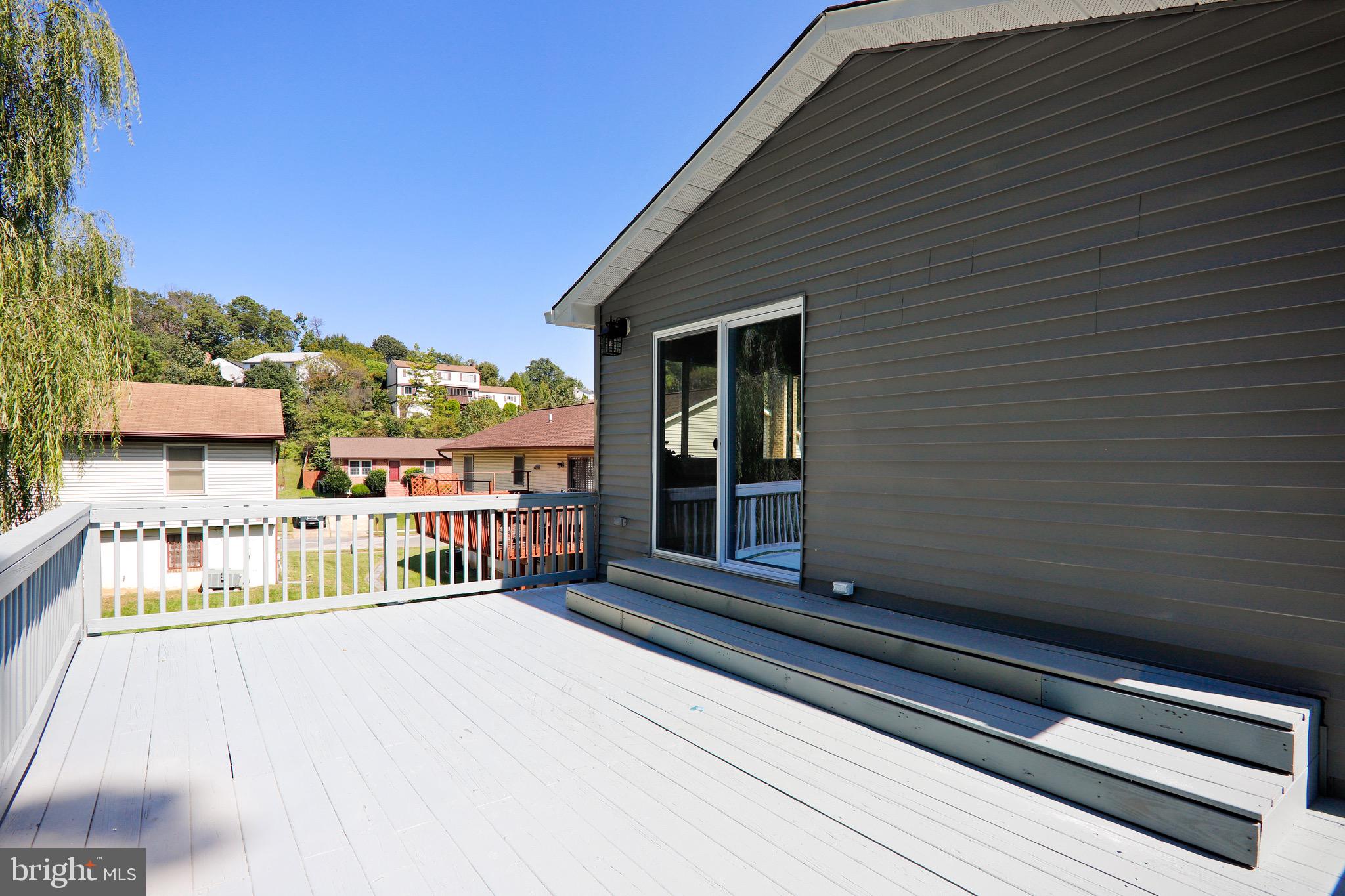 6230 Cheverly Park Drive Cheverly, MD 20785 - Photo 23 of 28 Deck