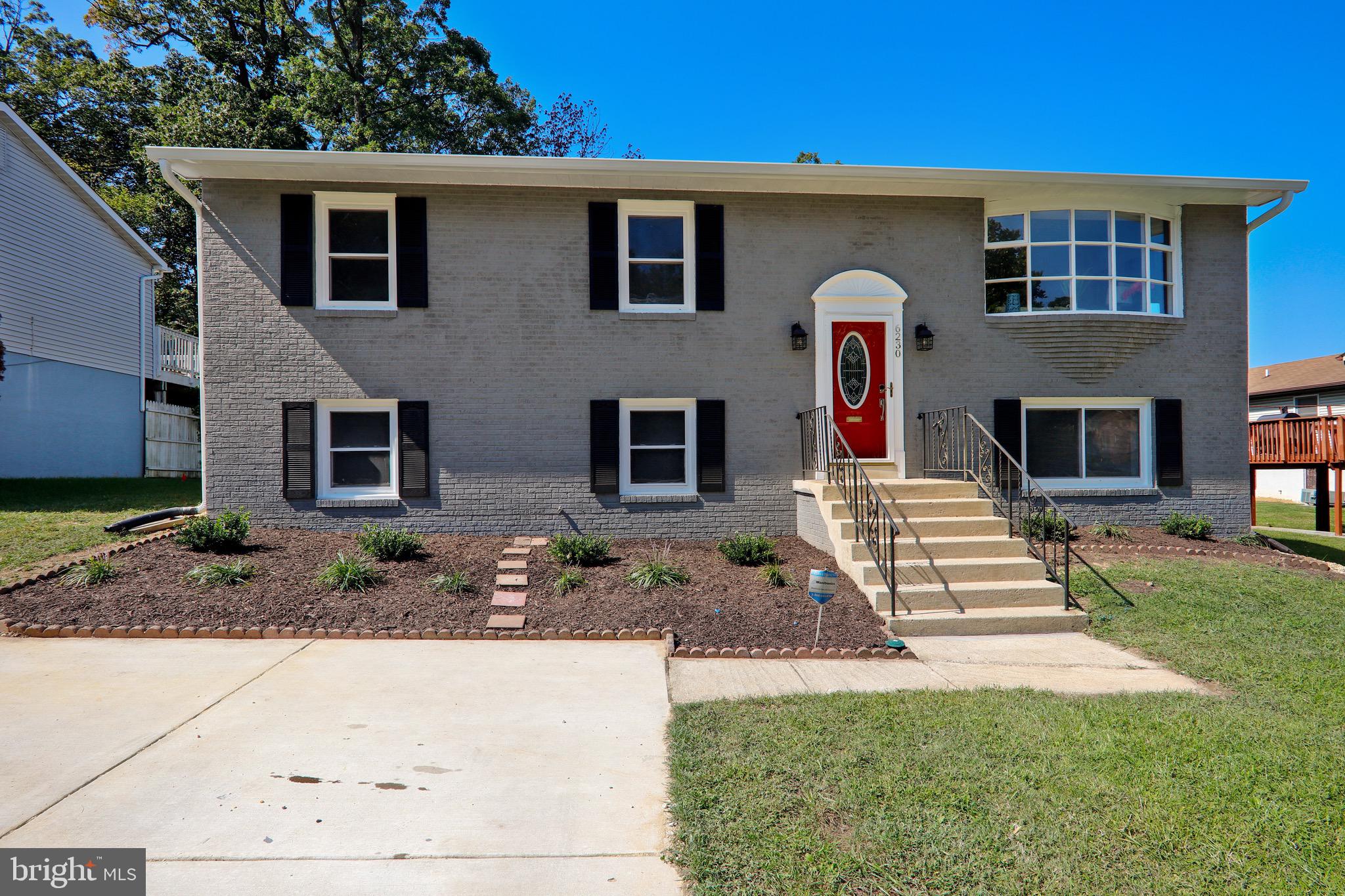 6230 Cheverly Park Drive Cheverly, MD 20785 - Photo 27 of 28 Front yard