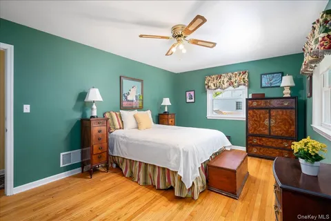 $849,000 | 51 Plymouth Drive, Scarsdale, NY 10583