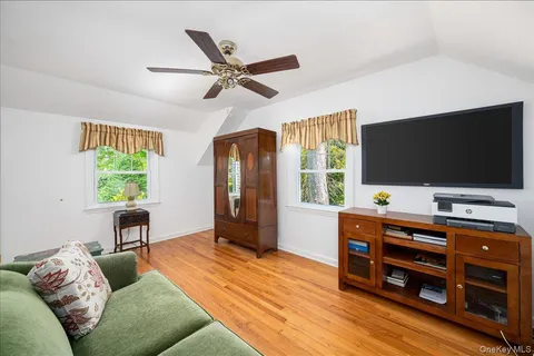 $849,000 | 51 Plymouth Drive, Scarsdale, NY 10583