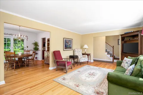 $849,000 | 51 Plymouth Drive, Scarsdale, NY 10583