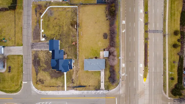 $330,000 | 1190 Ash Road, Hoffman Estates, IL 60169