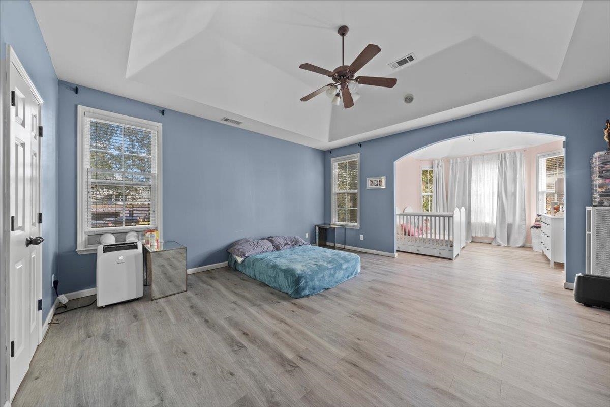 10941 Lubov Road Arlington, TN 38002 - Photo 27 of 39 a living room with furniture and a wooden floor