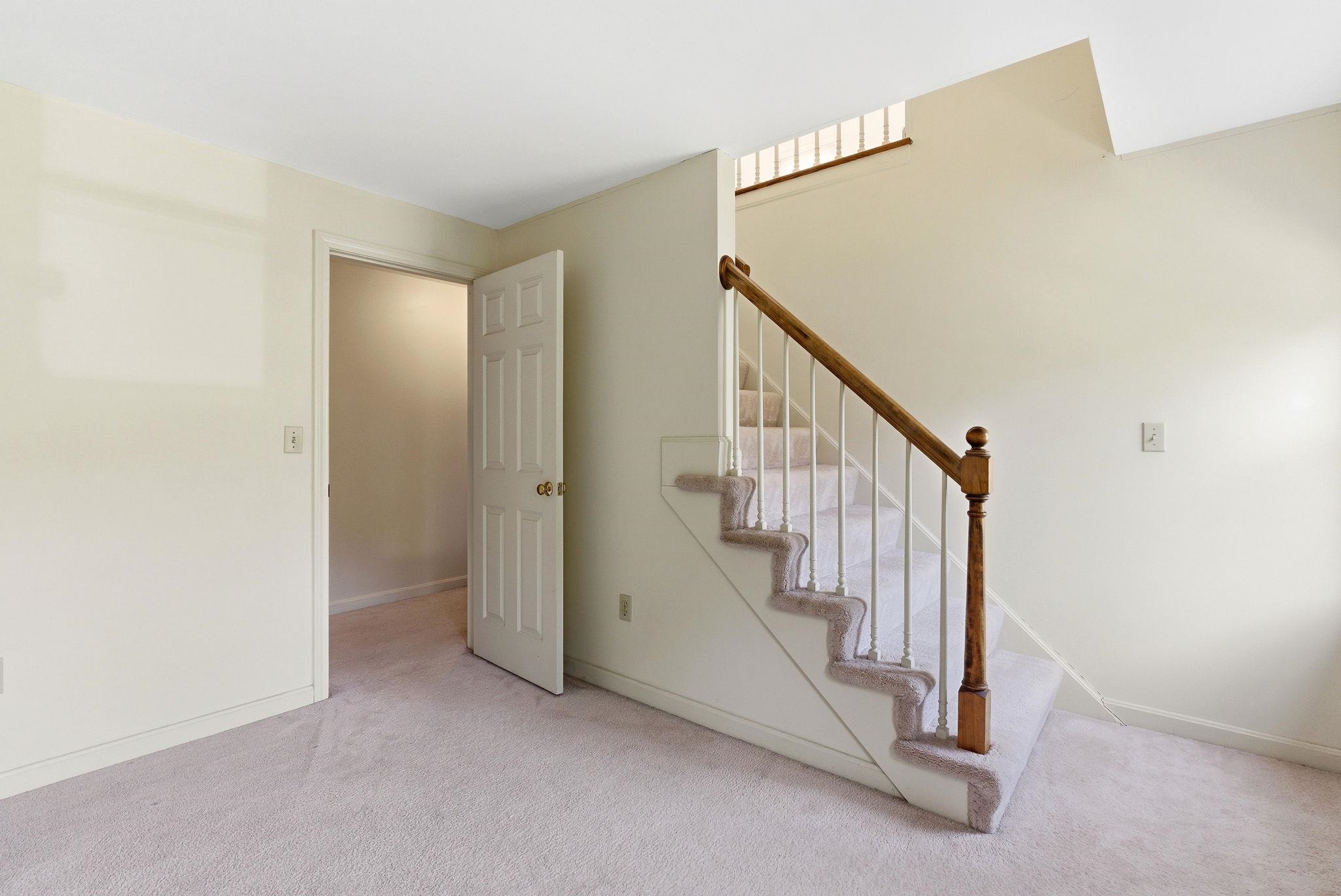 25 Buttonwood Drive Derry, NH 03038 - Photo 32 of 44