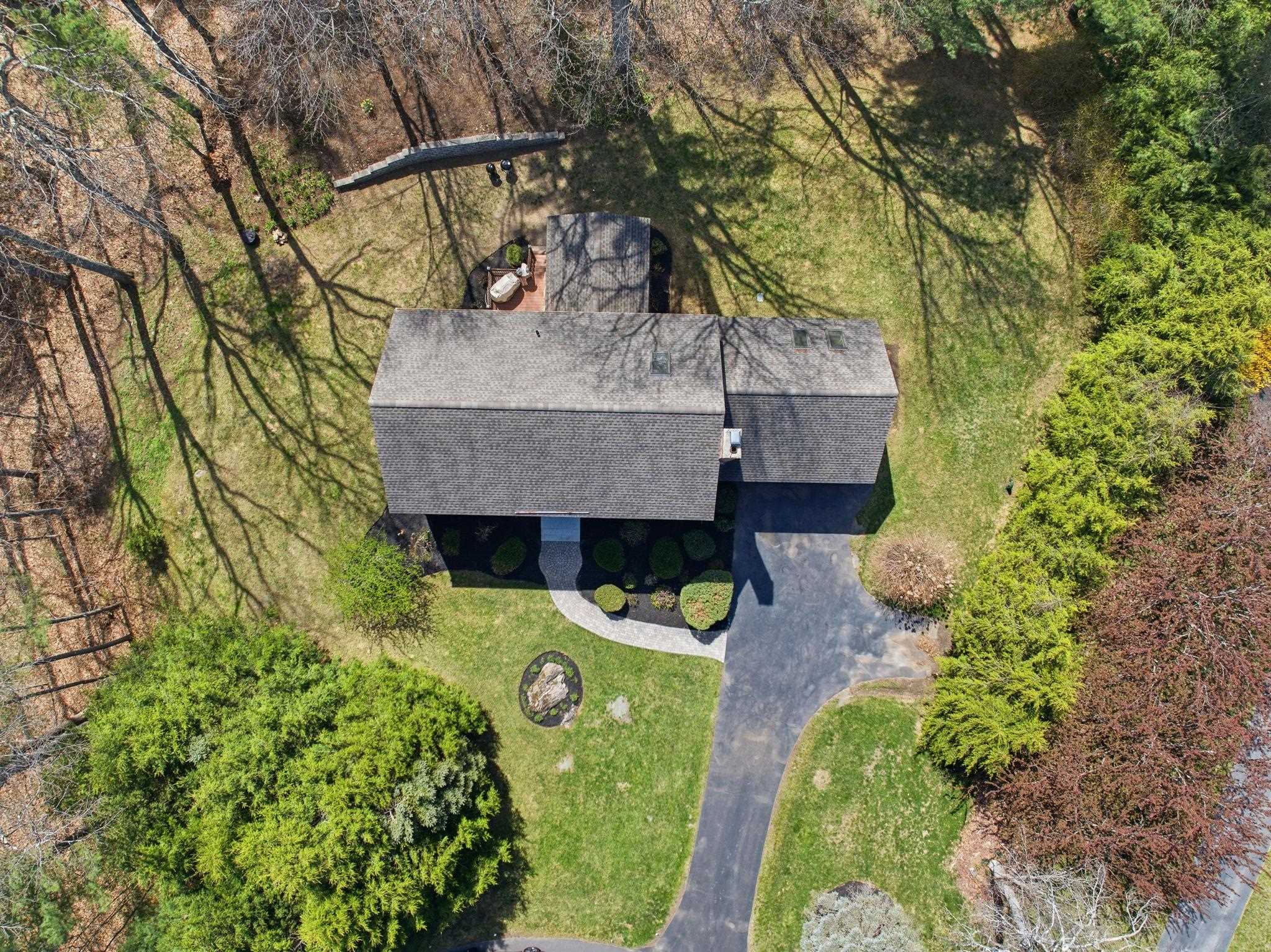 25 Buttonwood Drive Derry, NH 03038 - Photo 36 of 44