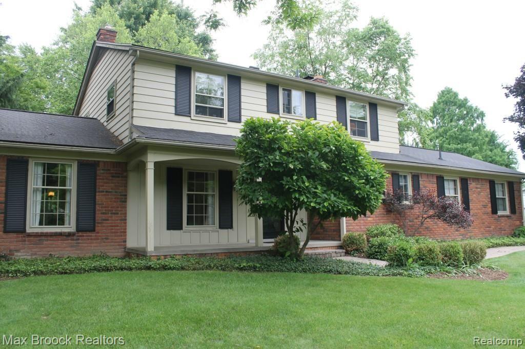 858 Dowling Road Bloomfield Hills, MI 48304 - Photo 1 of 29 IMG_5648.jpg
