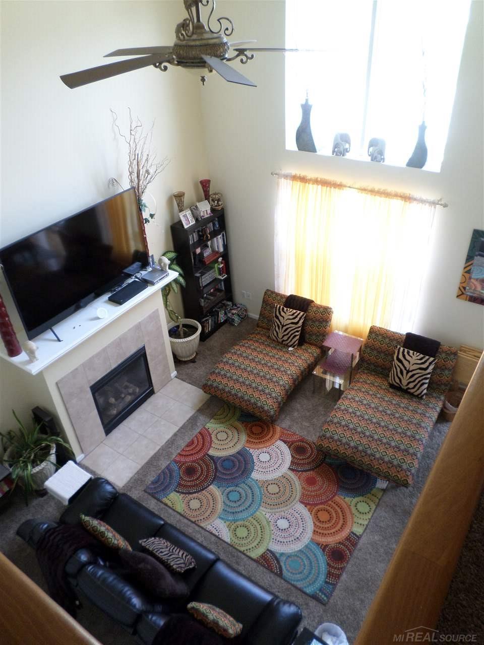 5151 Ridge Lane Warren, MI 48092 - Photo 9 of 43 31379044-8.JPG