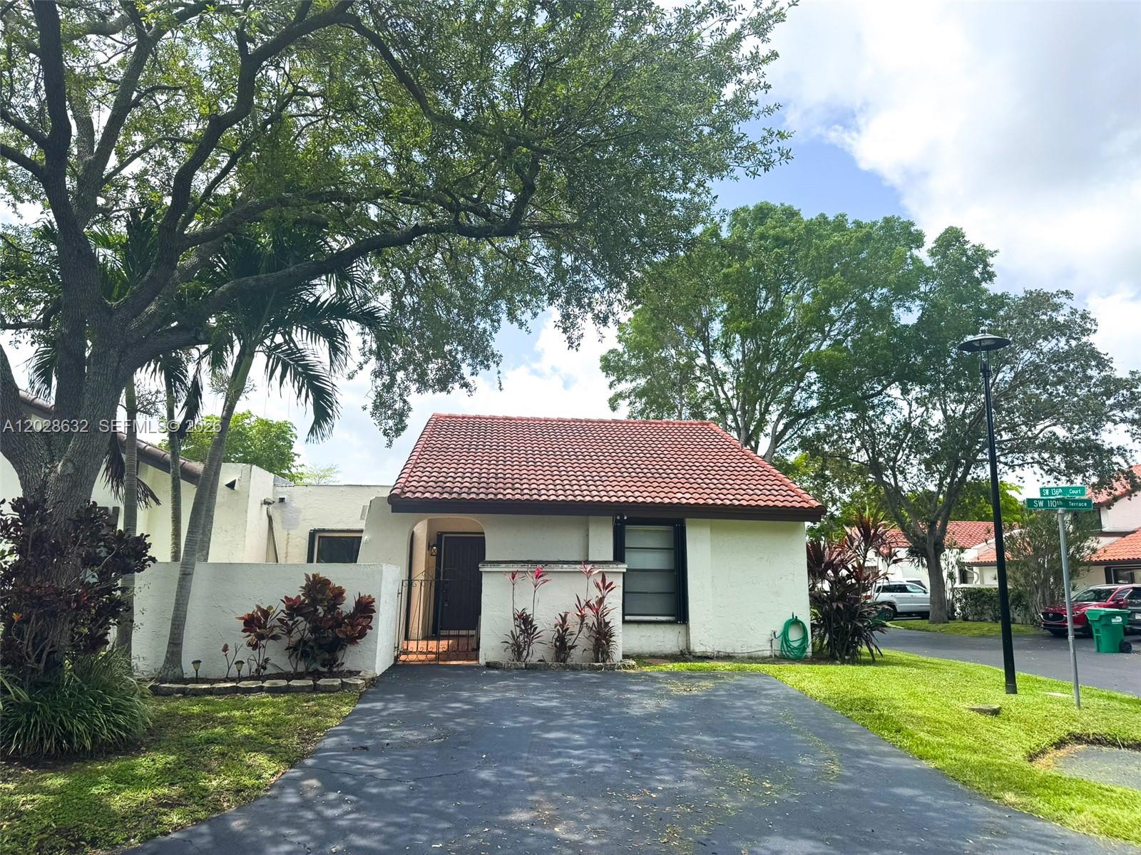 13544 Southwest 110th Terrace Miami, FL 33186 - Photo 16 of 29