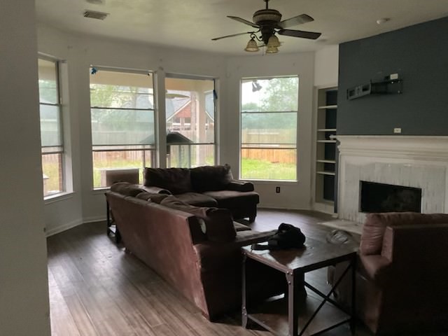 25707 White Springs Court Spring, TX 77373 - Photo 6 of 21 Living room