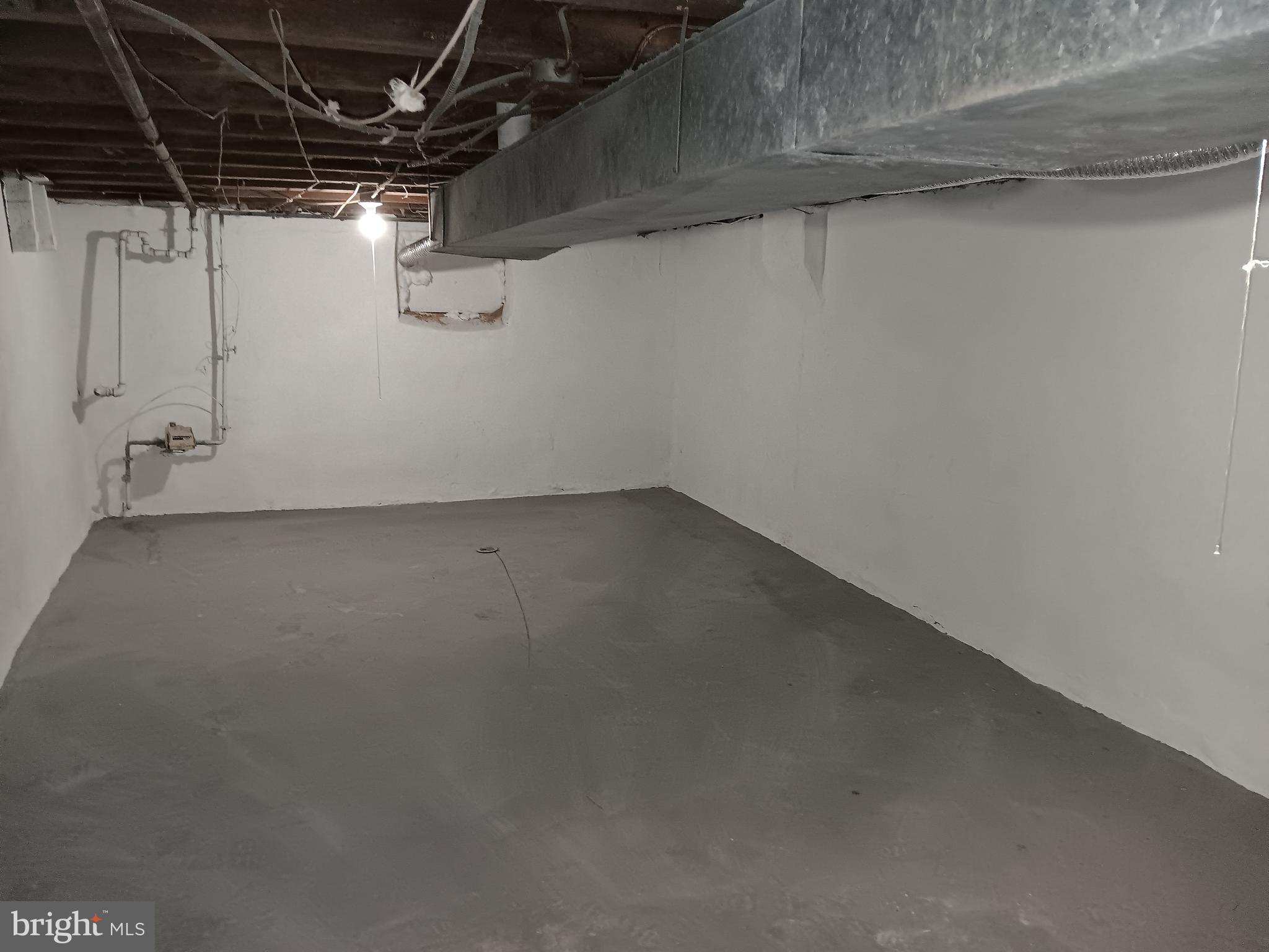 1020 Potter Street Chester, PA 19013 - Photo 3 of 16 a view of a room