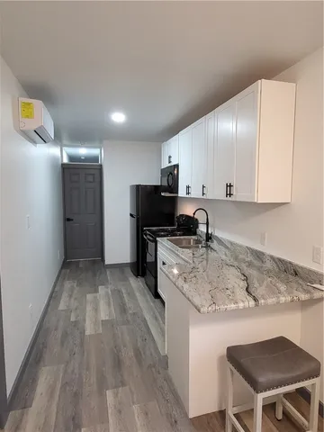 $795 | 922 West Lakeside Drive, Unit 4, Corpus Christi, TX 78418