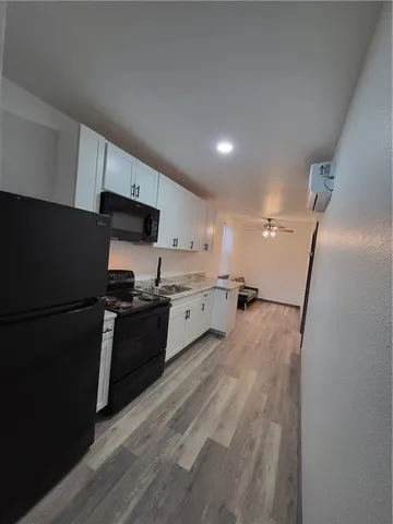 $795 | 922 West Lakeside Drive, Unit 4, Corpus Christi, TX 78418