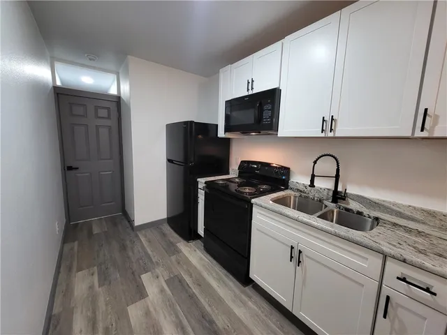 $795 | 922 West Lakeside Drive, Unit 4, Corpus Christi, TX 78418